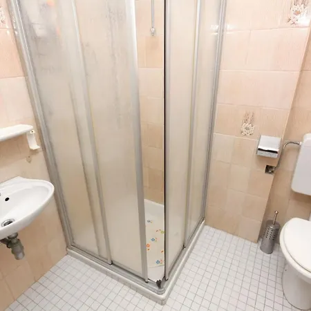 By The Sea Stanici, - 2765 *